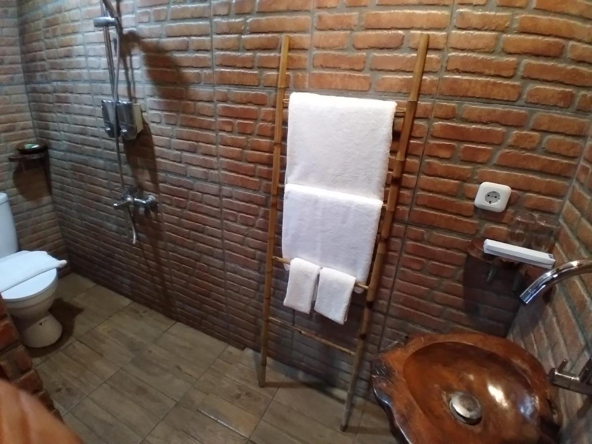 Dem Ayem Heritage Guest House Джокьякарта Экстерьер фото
